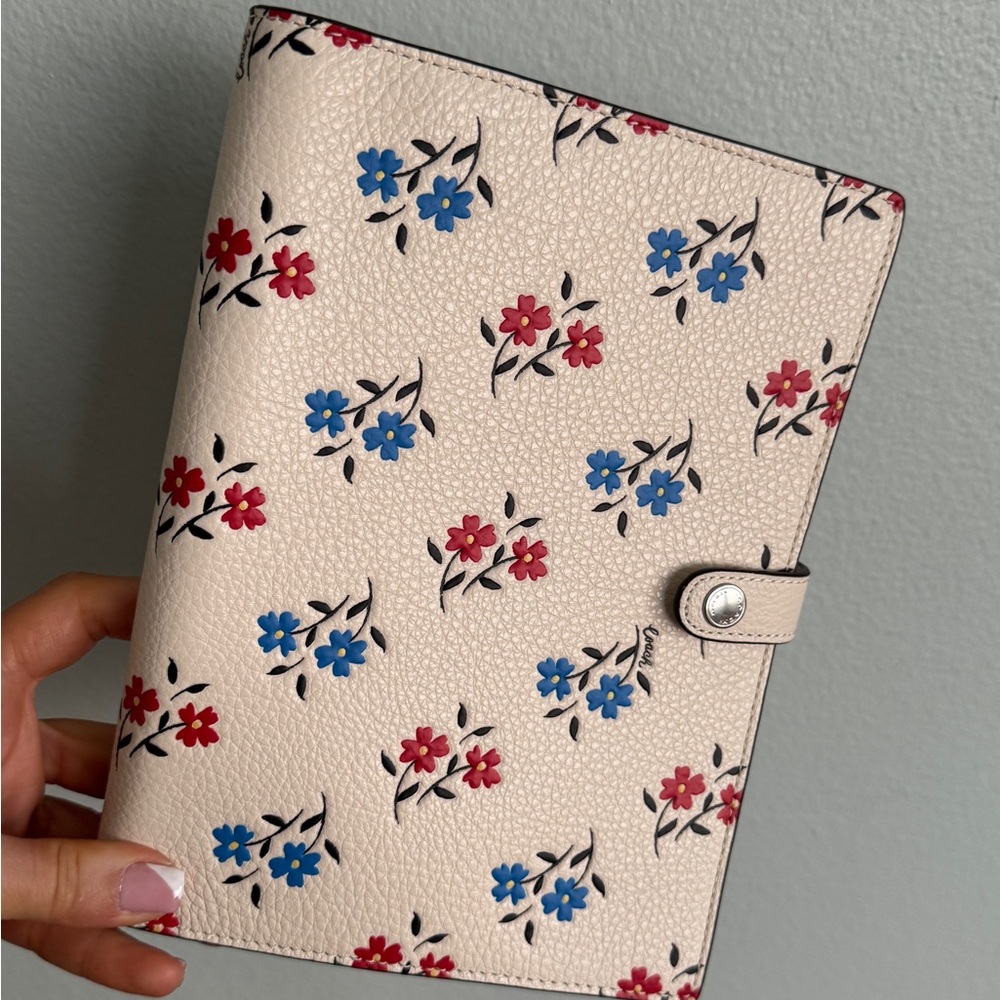 NWT COACH FLORAL NOTEBOOK